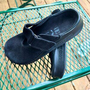 Elegant Vintage Birkenstock Tatami Mary Jane Clogs • Black Suede • EU 40 Mint